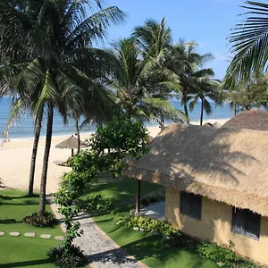 Bamboo Village & אתר נופש